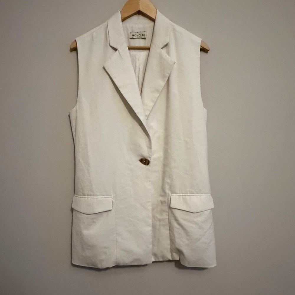 Nicholas Womens Off White Sleeveless Blazer Vest Single Button Size 4 MSRP $595
